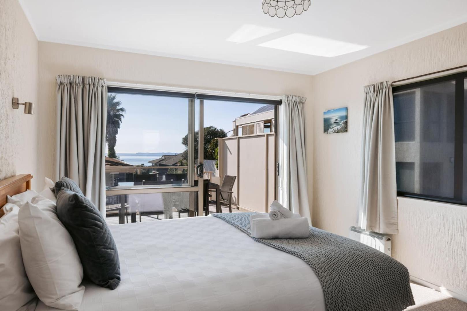 Magnificent Sunrises, Oceanbeach & Sea Views Mount Maunganui Exterior foto